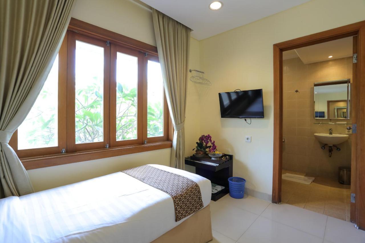 Country Heritage Hotel Surabaya Exterior foto
