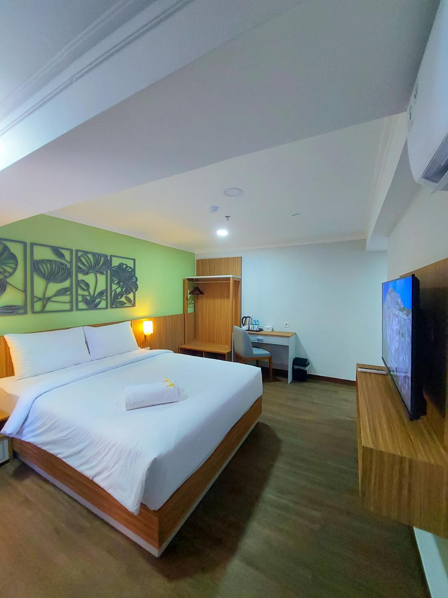 Country Heritage Hotel Surabaya Exterior foto