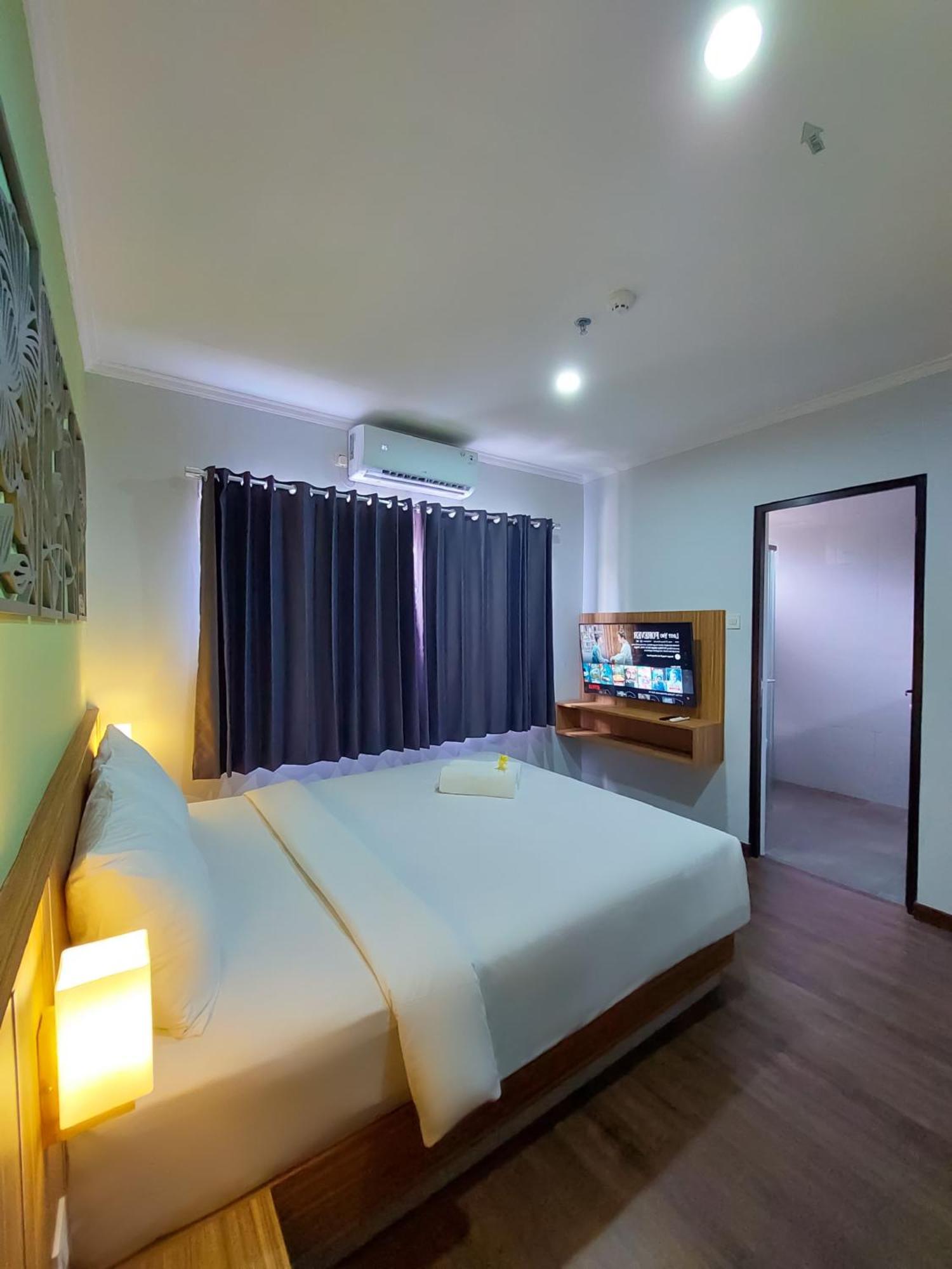 Country Heritage Hotel Surabaya Exterior foto