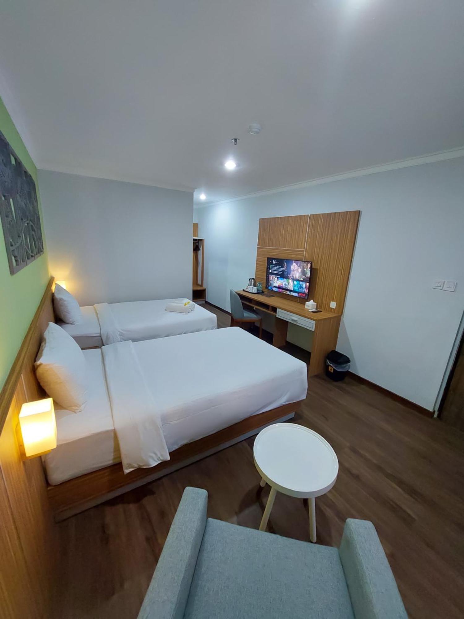 Country Heritage Hotel Surabaya Exterior foto